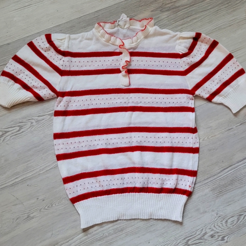 Gorgeous vintage striped blouse !